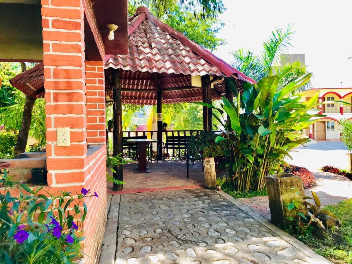 Hotel Y Restaurante Villas Del Sol جالبان المظهر الخارجي الصورة
